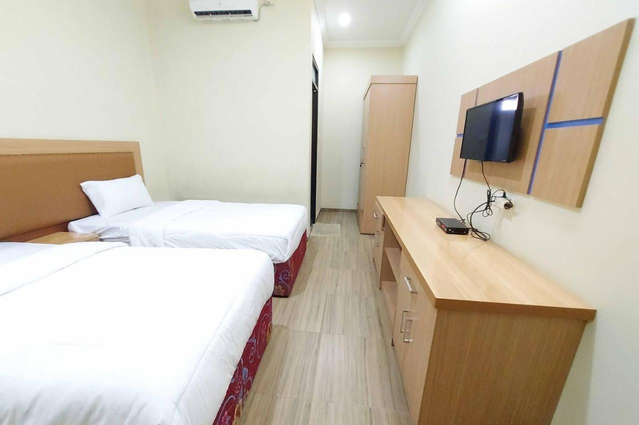 Homestay Fifa Syariah Pati Near Rsud Raa Soewondo Exterior photo