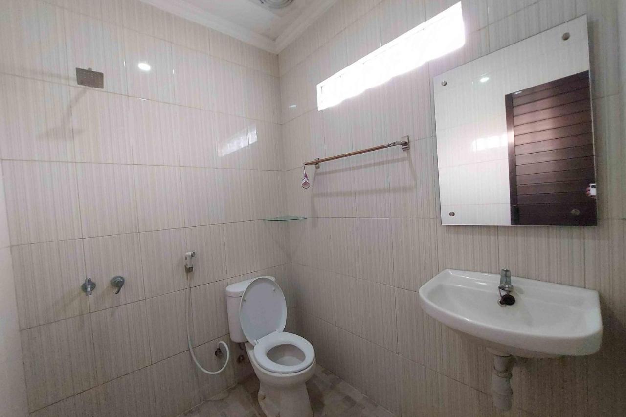 Homestay Fifa Syariah Pati Near Rsud Raa Soewondo Exterior photo